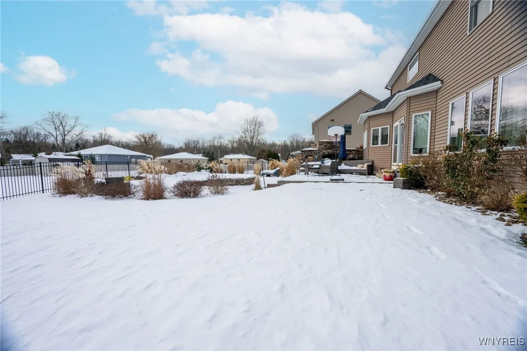 33 South Rockingham, Amherst, New York 14228, Amherst, New York 14228, 4 Bedrooms Bedrooms, 8 Rooms Rooms,3 BathroomsBathrooms,Residential,For Sale,33 South Rockingham, Amherst, New York 14228,0,B1654625