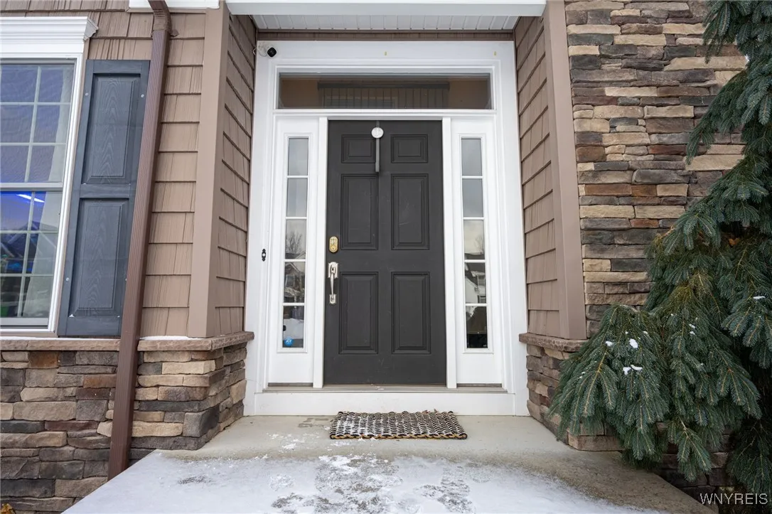 33 South Rockingham, Amherst, New York 14228, Amherst, New York 14228, 4 Bedrooms Bedrooms, 8 Rooms Rooms,3 BathroomsBathrooms,Residential,For Sale,33 South Rockingham, Amherst, New York 14228,0,B1654625