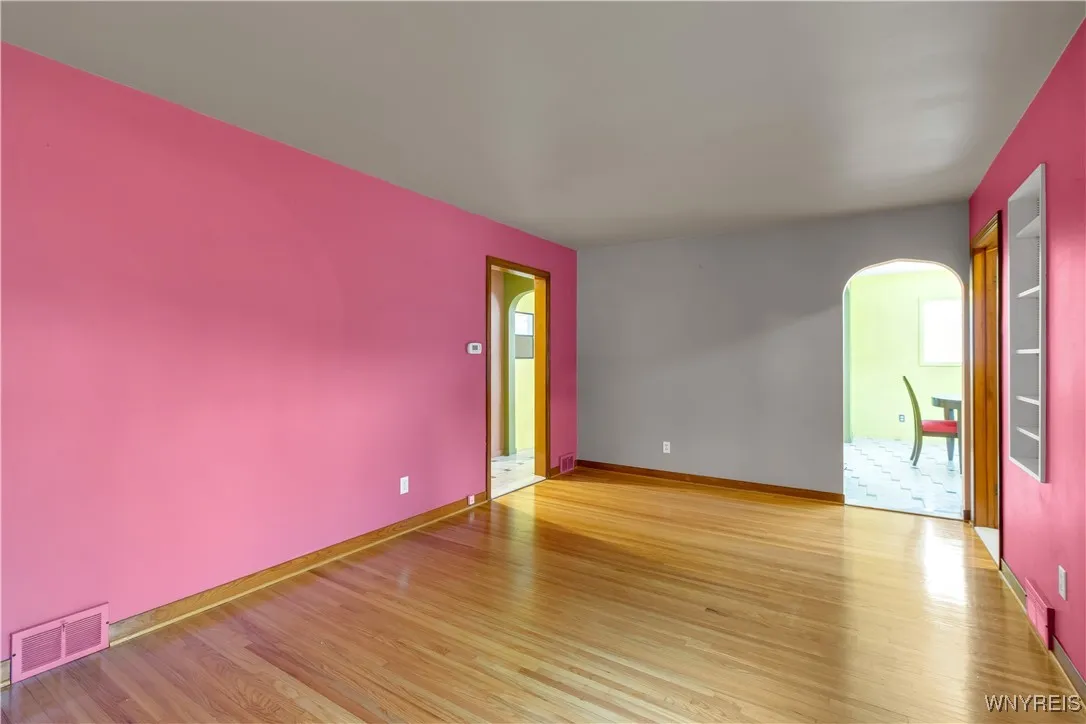 179 Hamilton Boulevard, Tonawanda, New York 14217, Tonawanda, New York 14217, 2 Bedrooms Bedrooms, 4 Rooms Rooms,1 BathroomBathrooms,Residential Lease,For Rent,179 Hamilton Boulevard, Tonawanda, New York 14217,0,B1654626