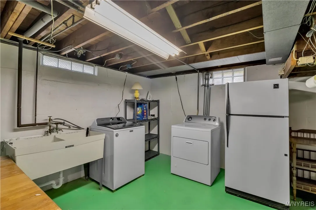 179 Hamilton Boulevard, Tonawanda, New York 14217, Tonawanda, New York 14217, 2 Bedrooms Bedrooms, 4 Rooms Rooms,1 BathroomBathrooms,Residential Lease,For Rent,179 Hamilton Boulevard, Tonawanda, New York 14217,0,B1654626