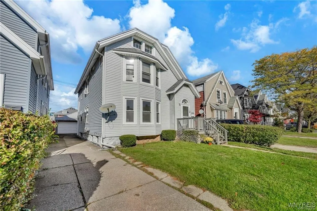 19 Avery Avenue, Buffalo, New York 14216, Buffalo, New York 14216, 4 Bedrooms Bedrooms, ,2 BathroomsBathrooms,Residential,Closed,19 Avery Avenue, Buffalo, New York 14216,0,B1654682