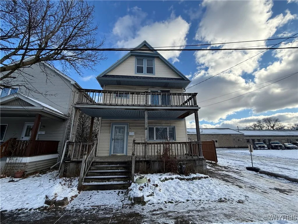 91 Wildwood Place, West Seneca, New York 14210, West Seneca, New York 14210, 4 Bedrooms Bedrooms, 7 Rooms Rooms,1 BathroomBathrooms,Residential,For Sale,91 Wildwood Place, West Seneca, New York 14210,0,B1654551