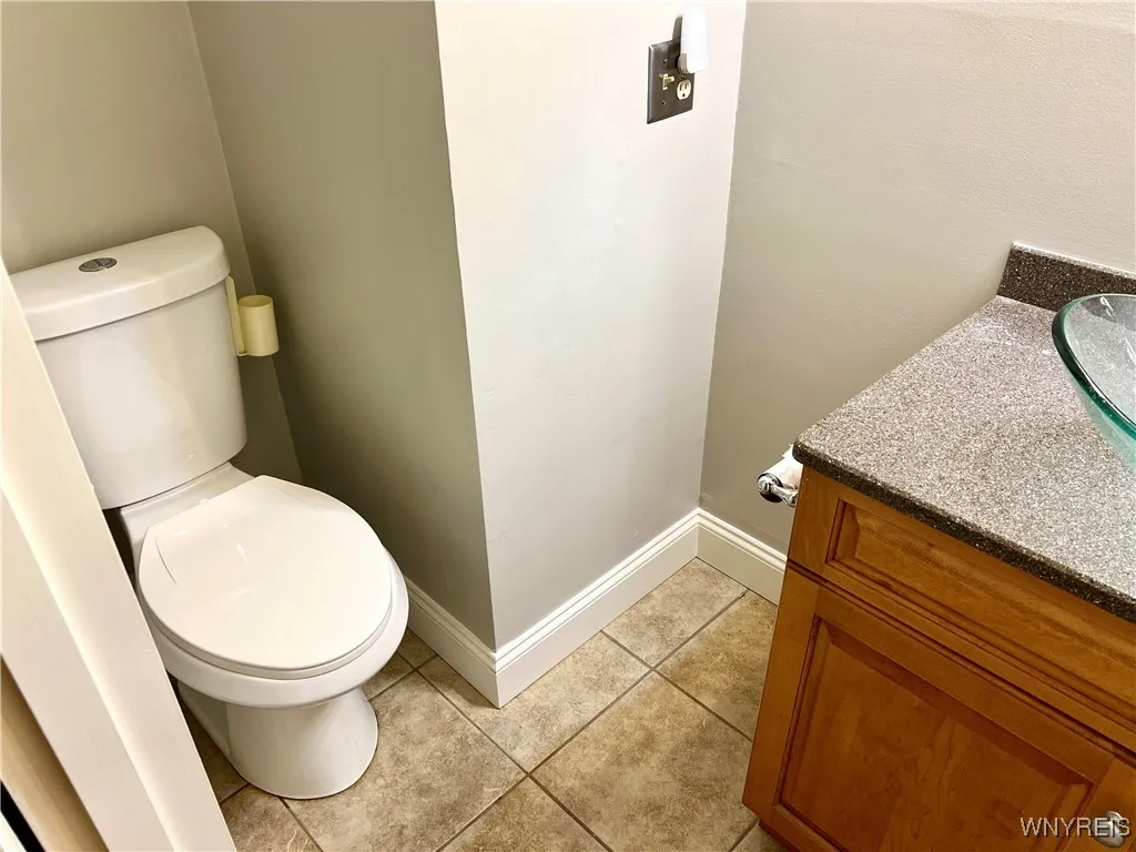 8421 Buffalo Avenue 14, Niagara Falls, New York 14, Niagara Falls, New York 14304, 2 Bedrooms Bedrooms, 4 Rooms Rooms,1 BathroomBathrooms,Residential,Closed,8421 Buffalo Avenue 14, Niagara Falls, New York 14,0,B1654480