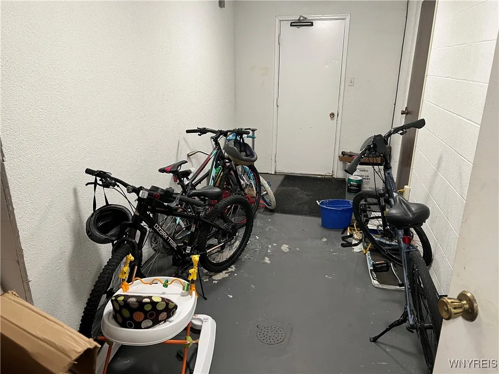 8421 Buffalo Avenue 14, Niagara Falls, New York 14, Niagara Falls, New York 14304, 2 Bedrooms Bedrooms, 4 Rooms Rooms,1 BathroomBathrooms,Residential,Closed,8421 Buffalo Avenue 14, Niagara Falls, New York 14,0,B1654480