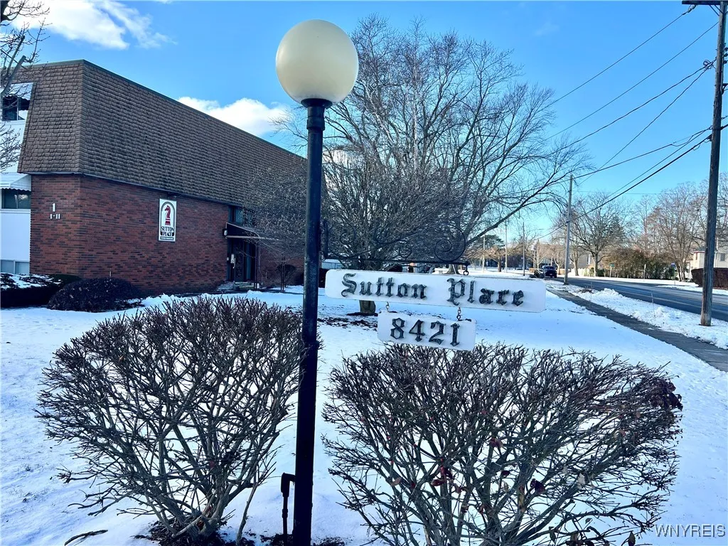 8421 Buffalo Avenue 14, Niagara Falls, New York 14, Niagara Falls, New York 14304, 2 Bedrooms Bedrooms, 4 Rooms Rooms,1 BathroomBathrooms,Residential,Closed,8421 Buffalo Avenue 14, Niagara Falls, New York 14,0,B1654480