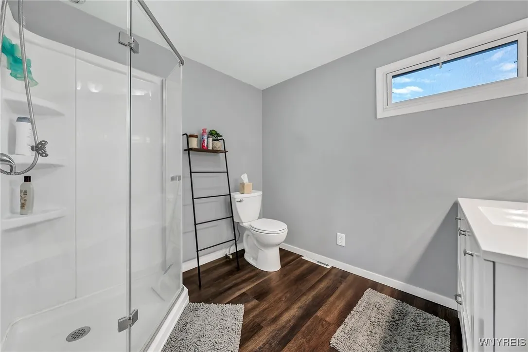 3958 Southwestern Boulevard, Orchard Park, New Yor, Orchard Park, New York 14127, 4 Bedrooms Bedrooms, 8 Rooms Rooms,2 BathroomsBathrooms,Residential,For Sale,3958 Southwestern Boulevard, Orchard Park, New Yor,0,B1654749