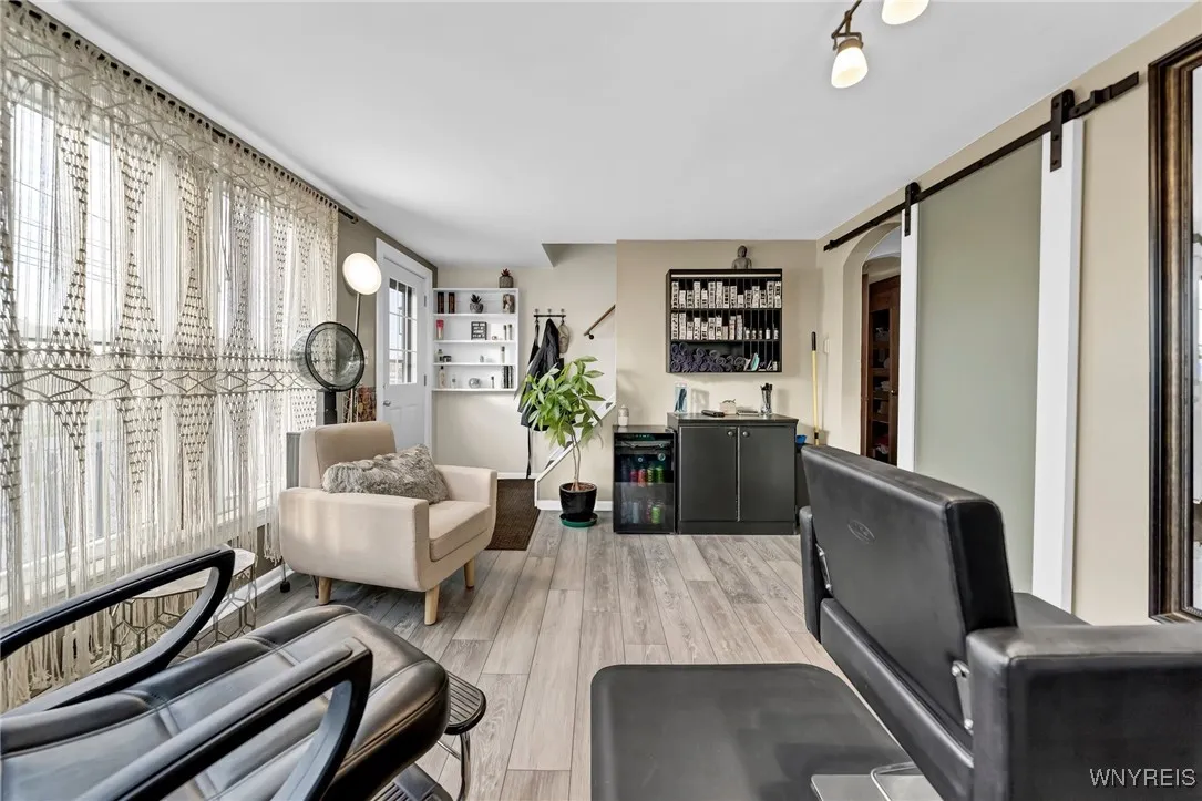3958 Southwestern Boulevard, Orchard Park, New Yor, Orchard Park, New York 14127, 4 Bedrooms Bedrooms, 8 Rooms Rooms,2 BathroomsBathrooms,Residential,For Sale,3958 Southwestern Boulevard, Orchard Park, New Yor,0,B1654749