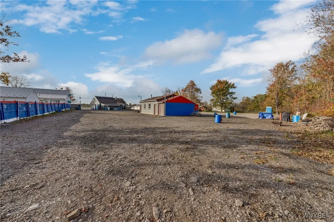 3958 Southwestern Boulevard, Orchard Park, New Yor, Orchard Park, New York 14127, 4 Bedrooms Bedrooms, 8 Rooms Rooms,2 BathroomsBathrooms,Residential,For Sale,3958 Southwestern Boulevard, Orchard Park, New Yor,0,B1654749