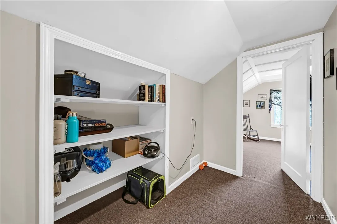 3958 Southwestern Boulevard, Orchard Park, New Yor, Orchard Park, New York 14127, 4 Bedrooms Bedrooms, 8 Rooms Rooms,2 BathroomsBathrooms,Residential,For Sale,3958 Southwestern Boulevard, Orchard Park, New Yor,0,B1654749