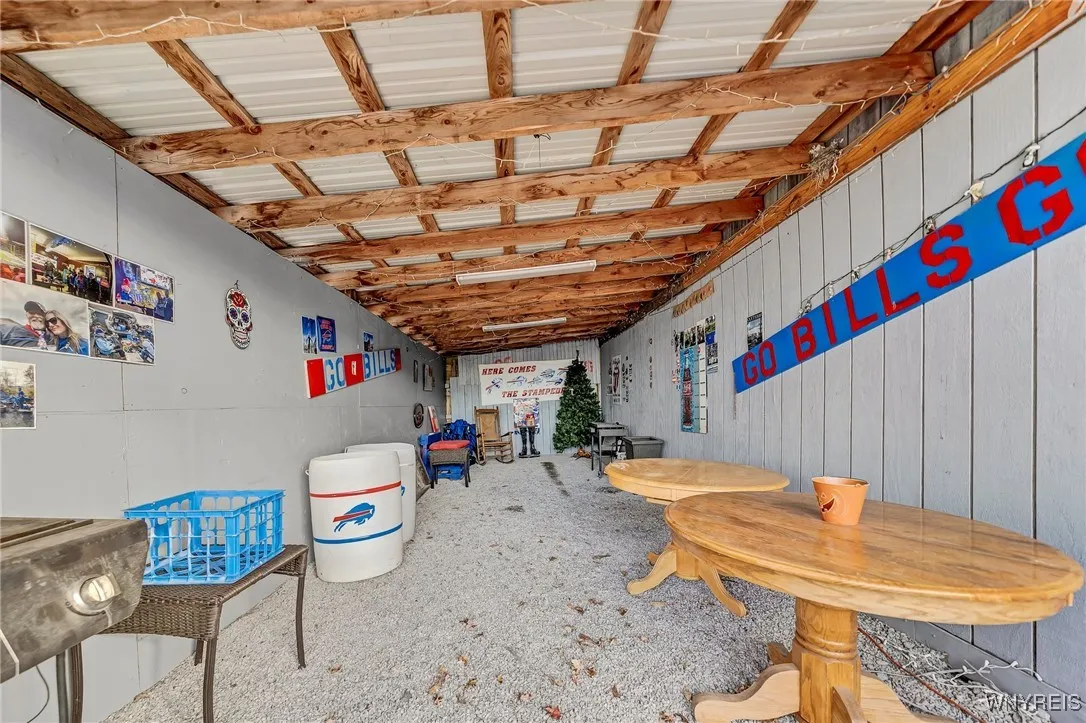 3958 Southwestern Boulevard, Orchard Park, New Yor, Orchard Park, New York 14127, 4 Bedrooms Bedrooms, 8 Rooms Rooms,2 BathroomsBathrooms,Residential,For Sale,3958 Southwestern Boulevard, Orchard Park, New Yor,0,B1654749