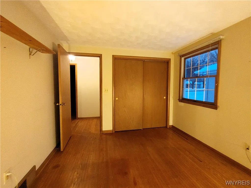 4750 Schurr Road, Clarence, New York 14031, Clarence, New York 14031, 3 Bedrooms Bedrooms, 7 Rooms Rooms,1 BathroomBathrooms,Residential,Closed,4750 Schurr Road, Clarence, New York 14031,0,B1654776