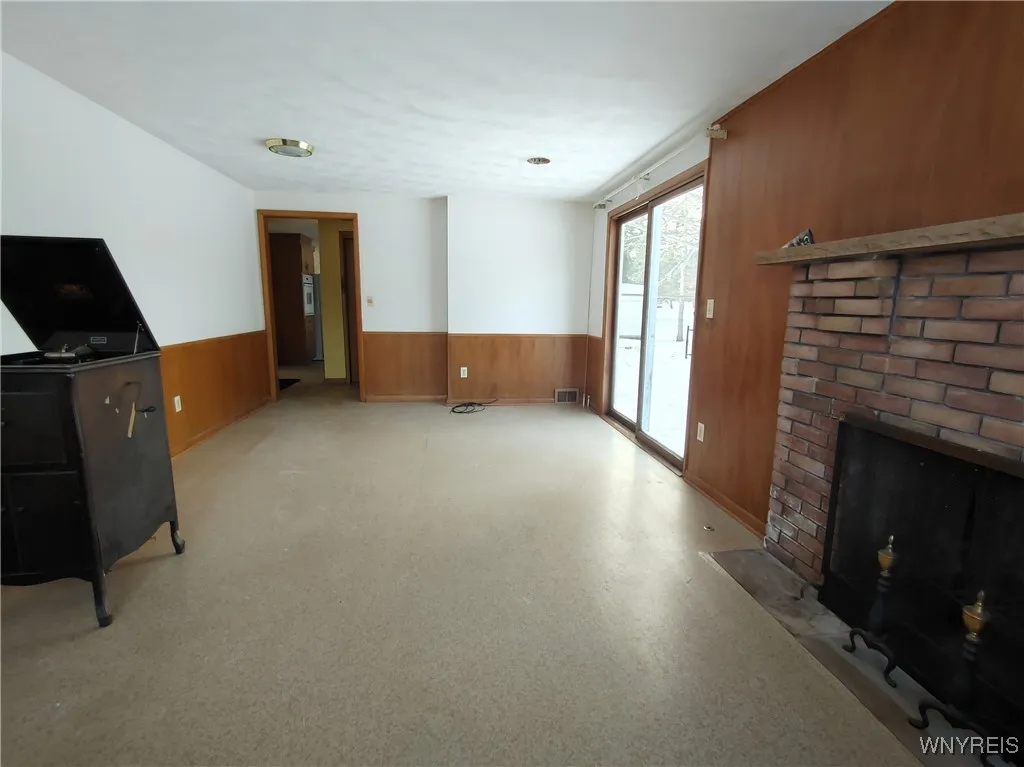 4750 Schurr Road, Clarence, New York 14031, Clarence, New York 14031, 3 Bedrooms Bedrooms, 7 Rooms Rooms,1 BathroomBathrooms,Residential,Closed,4750 Schurr Road, Clarence, New York 14031,0,B1654776