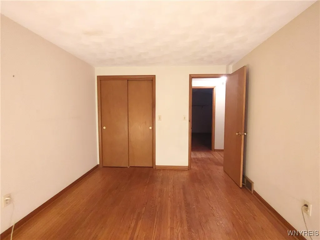 4750 Schurr Road, Clarence, New York 14031, Clarence, New York 14031, 3 Bedrooms Bedrooms, 7 Rooms Rooms,1 BathroomBathrooms,Residential,Closed,4750 Schurr Road, Clarence, New York 14031,0,B1654776