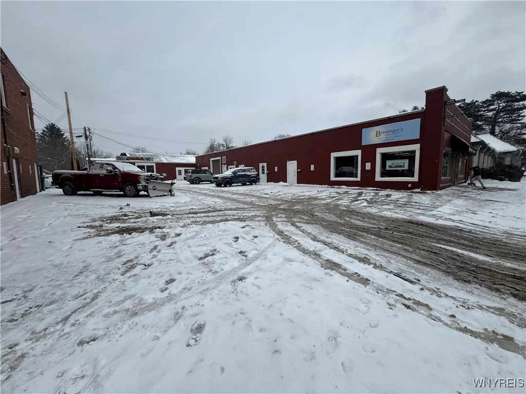 586 Main Street, Aurora, New York 14052, Aurora, New York 14052, ,Commercial Lease,For Rent,586 Main Street, Aurora, New York 14052,0,B1654866