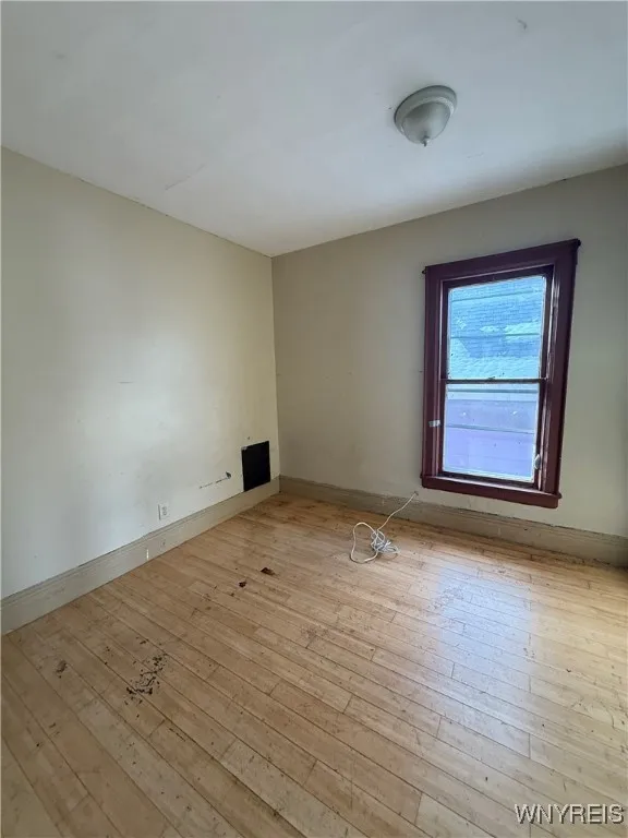 95 Sheffield Avenue, Buffalo, New York 14220, Buffalo, New York 14220, 6 Bedrooms Bedrooms, ,2 BathroomsBathrooms,Residential,Closed,95 Sheffield Avenue, Buffalo, New York 14220,0,B1654821