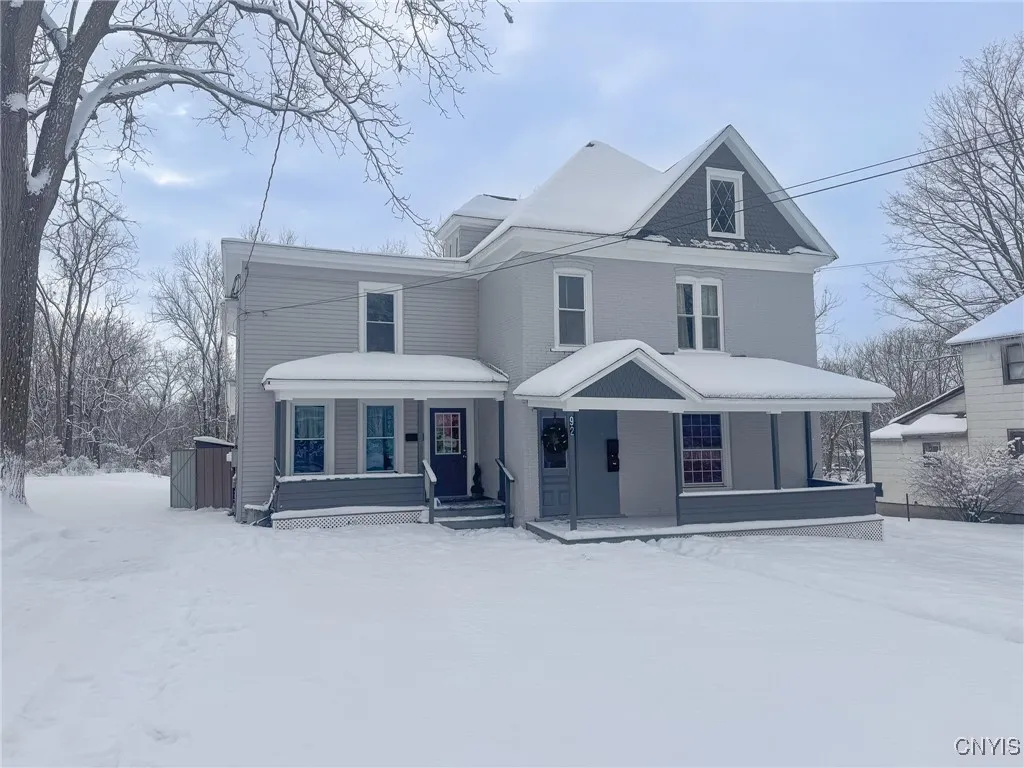 92 Fitch Avenue, Auburn, New York 13021, Auburn, New York 13021, 6 Bedrooms Bedrooms, ,3 BathroomsBathrooms,Residential,For Sale,92 Fitch Avenue, Auburn, New York 13021,0,S1654931