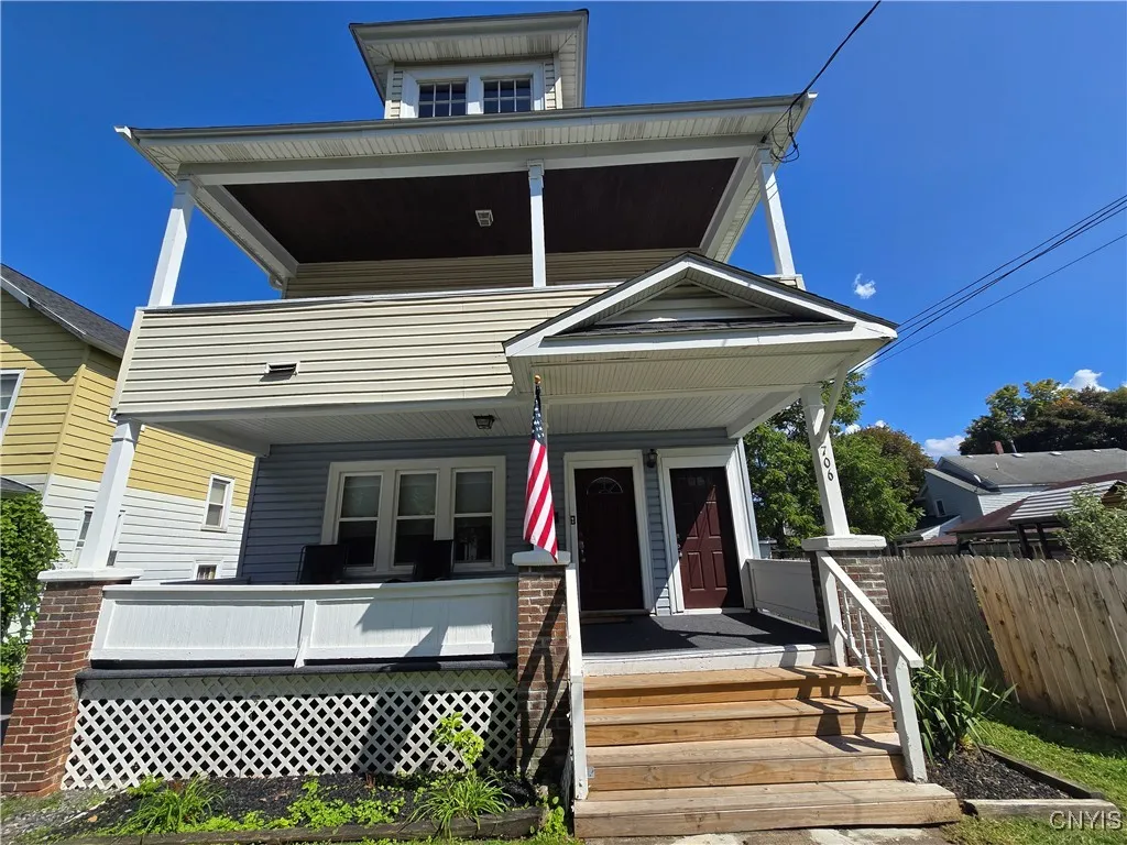 706 Milton Avenue 2, Syracuse, New York 13204, Syracuse, New York 13204, 2 Bedrooms Bedrooms, 5 Rooms Rooms,1 BathroomBathrooms,Residential Lease,For Rent,706 Milton Avenue 2, Syracuse, New York 13204,0,S1654957