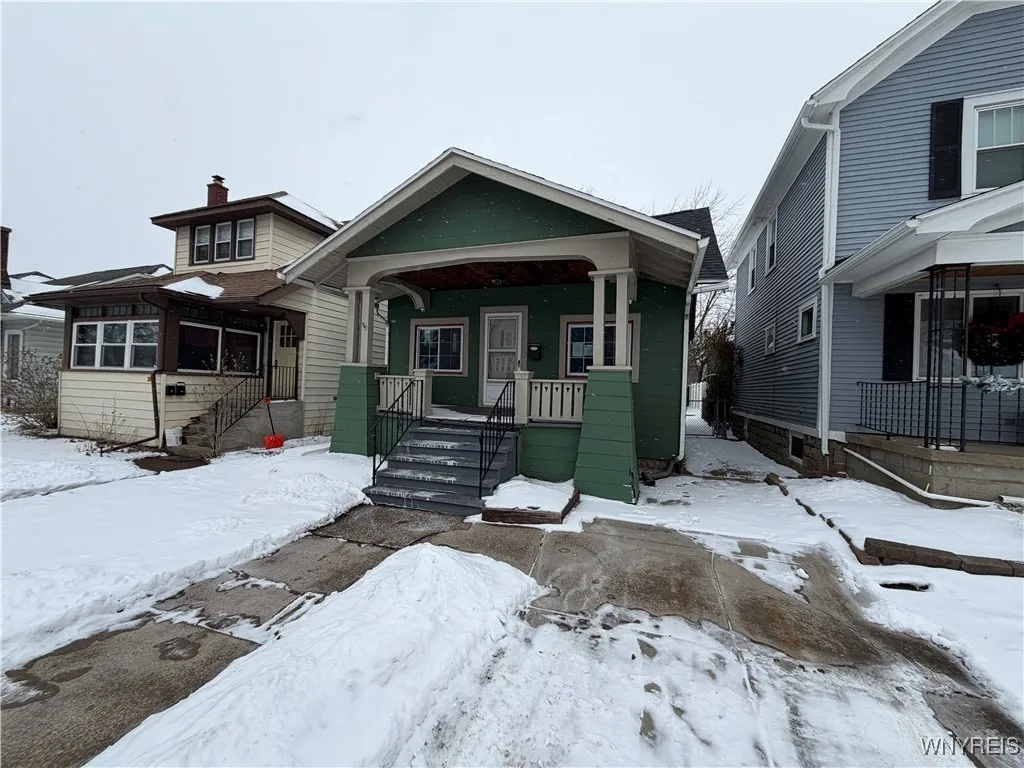 30 Enola Avenue, Tonawanda, New York 14217, Tonawanda, New York 14217, 2 Bedrooms Bedrooms, 5 Rooms Rooms,1 BathroomBathrooms,Residential,Closed,30 Enola Avenue, Tonawanda, New York 14217,0,B1654656
