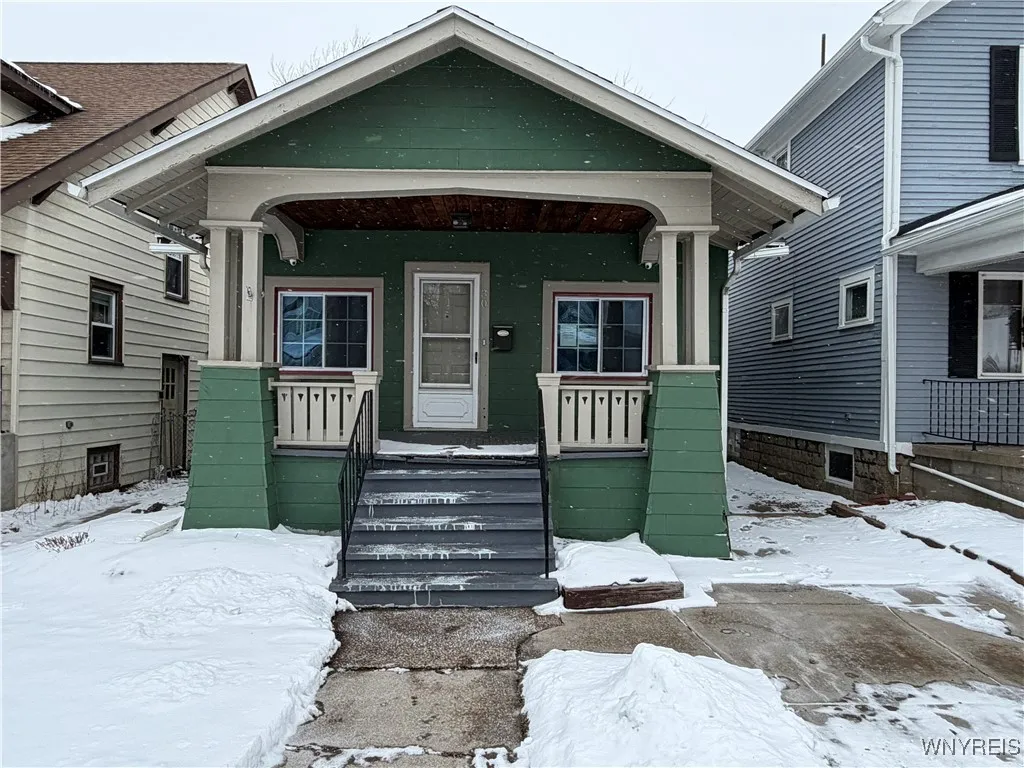 30 Enola Avenue, Tonawanda, New York 14217, Tonawanda, New York 14217, 2 Bedrooms Bedrooms, 5 Rooms Rooms,1 BathroomBathrooms,Residential,For Sale,30 Enola Avenue, Tonawanda, New York 14217,0,B1654656