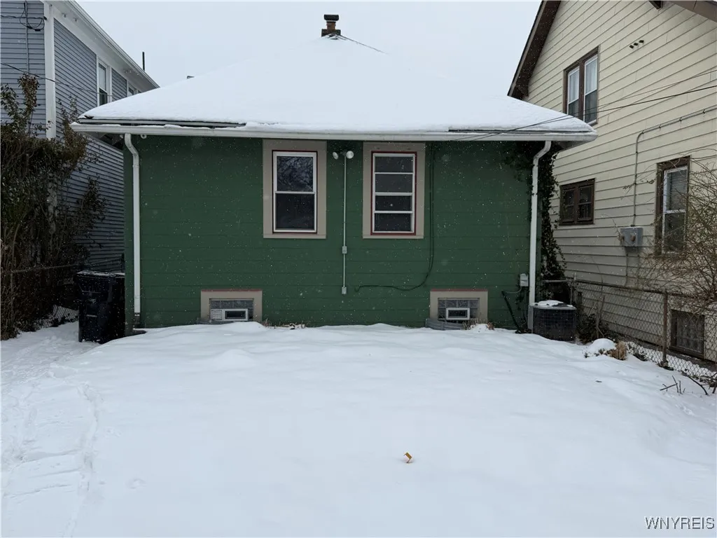 30 Enola Avenue, Tonawanda, New York 14217, Tonawanda, New York 14217, 2 Bedrooms Bedrooms, 5 Rooms Rooms,1 BathroomBathrooms,Residential,Closed,30 Enola Avenue, Tonawanda, New York 14217,0,B1654656