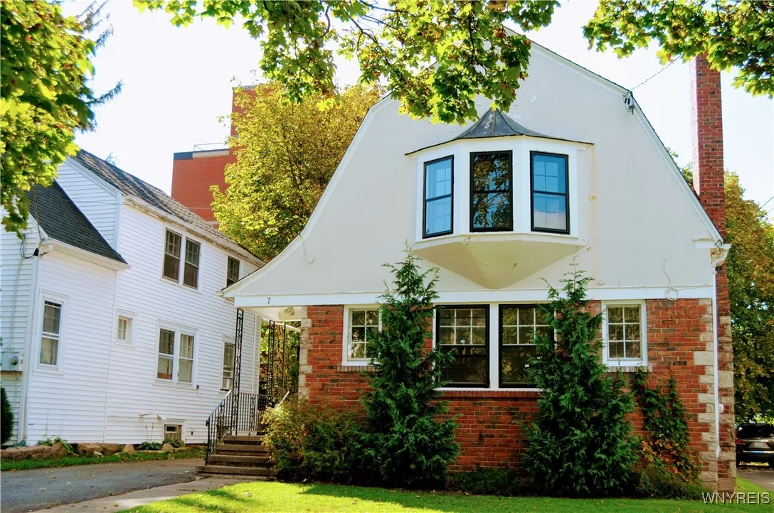 7 Beverly - Upper Avenue, Lockport City, New York, Lockport City, New York 14094, 2 Bedrooms Bedrooms, 5 Rooms Rooms,1 BathroomBathrooms,Residential Lease,Closed,7 Beverly - Upper Avenue, Lockport City, New York ,0,B1654898