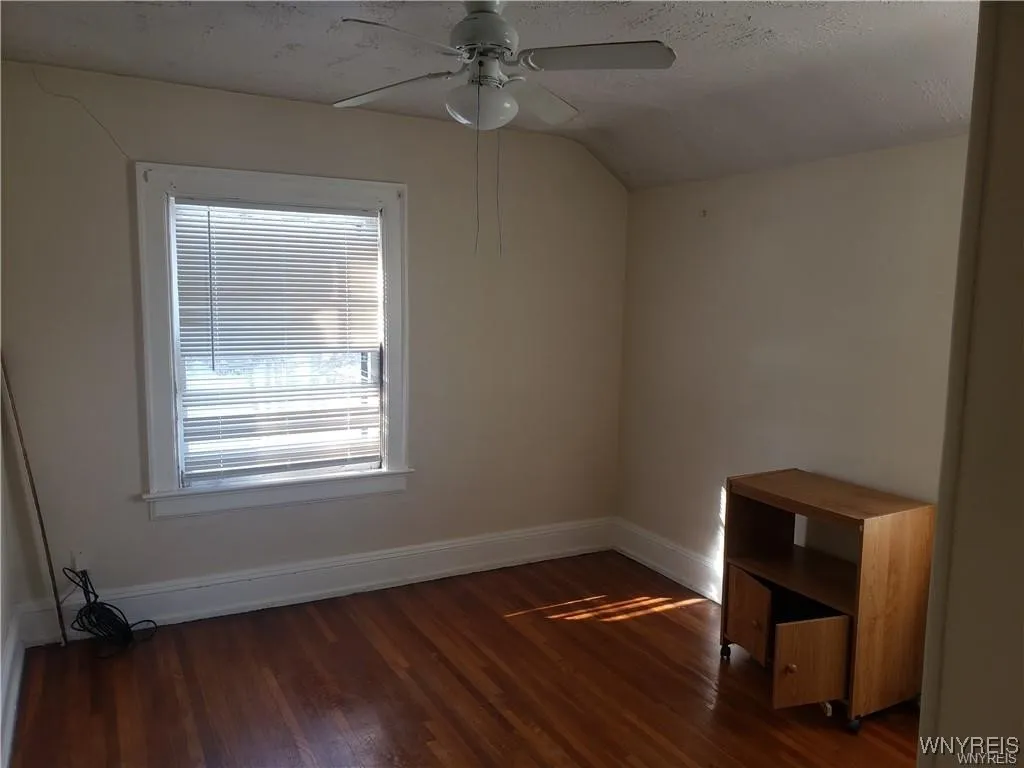 7 Beverly - Upper Avenue, Lockport City, New York, Lockport City, New York 14094, 2 Bedrooms Bedrooms, 5 Rooms Rooms,1 BathroomBathrooms,Residential Lease,Closed,7 Beverly - Upper Avenue, Lockport City, New York ,0,B1654898