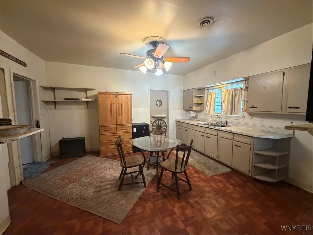 103 Austin Street, Buffalo, New York 14207, Buffalo, New York 14207, 2 Bedrooms Bedrooms, 6 Rooms Rooms,1 BathroomBathrooms,Residential,Closed,103 Austin Street, Buffalo, New York 14207,0,B1655060