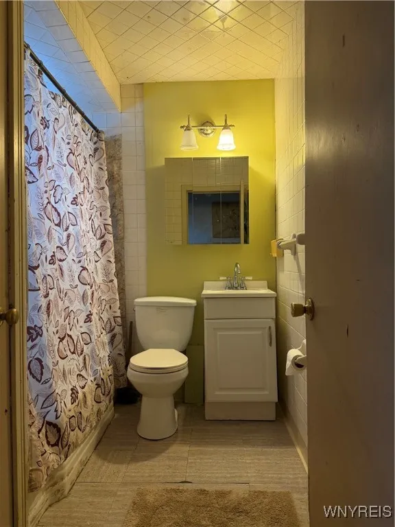 103 Austin Street, Buffalo, New York 14207, Buffalo, New York 14207, 2 Bedrooms Bedrooms, 6 Rooms Rooms,1 BathroomBathrooms,Residential,Closed,103 Austin Street, Buffalo, New York 14207,0,B1655060