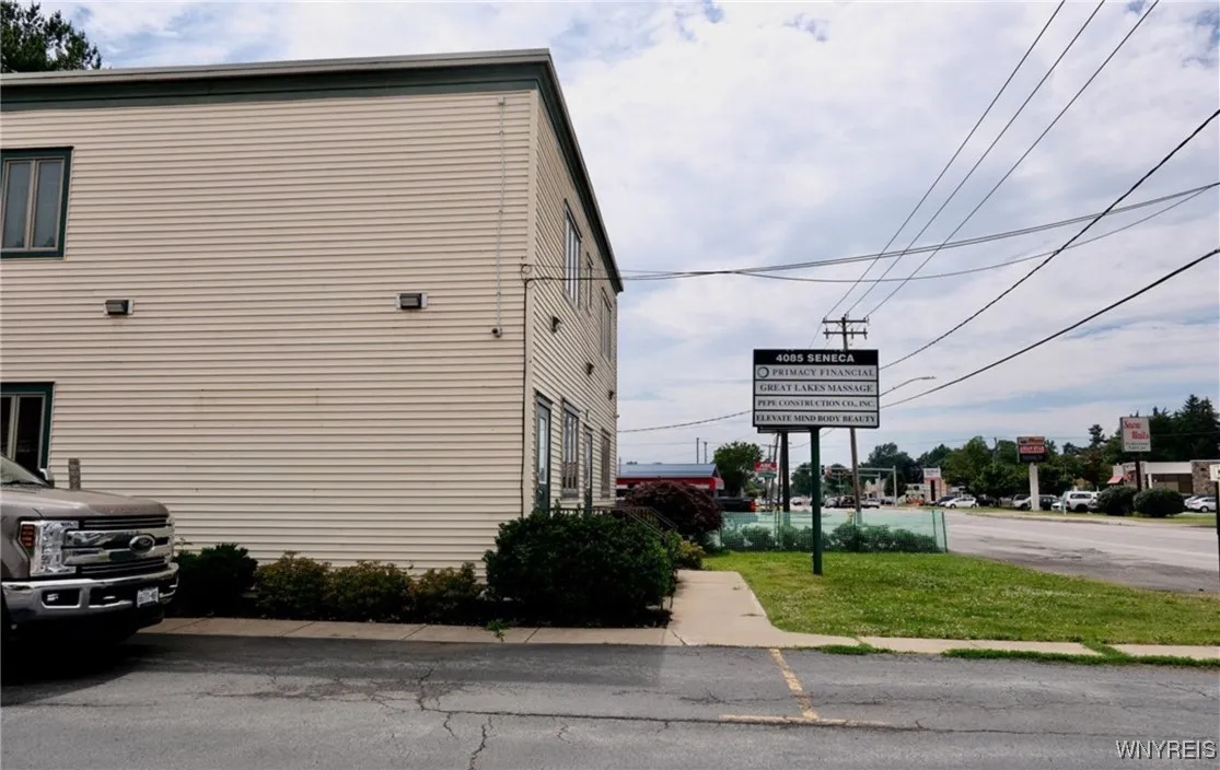 4085 Seneca Street, West Seneca, New York 14224, West Seneca, New York 14224, ,Commercial Lease,For Rent,4085 Seneca Street, West Seneca, New York 14224,0,B1655246