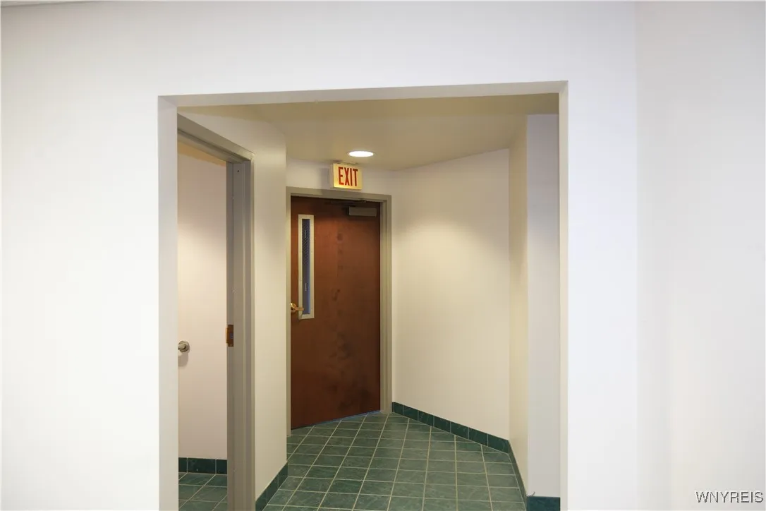 4085 Seneca Street, West Seneca, New York 14224, West Seneca, New York 14224, ,Commercial Lease,For Rent,4085 Seneca Street, West Seneca, New York 14224,0,B1655246