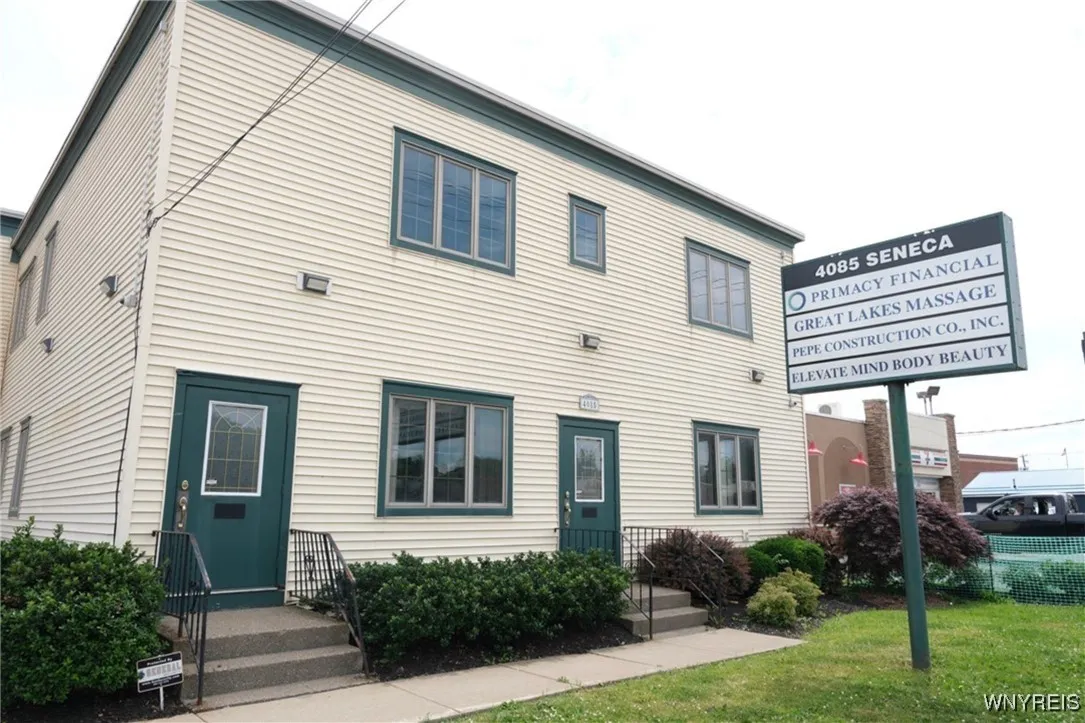 4085 Seneca Street, West Seneca, New York 14224, West Seneca, New York 14224, ,Commercial Lease,For Rent,4085 Seneca Street, West Seneca, New York 14224,0,B1655246