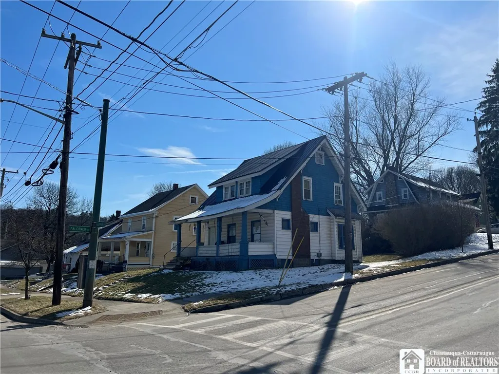 400 Buffalo Street, Jamestown, New York 14701, Jamestown, New York 14701, 3 Bedrooms Bedrooms, 8 Rooms Rooms,1 BathroomBathrooms,Residential,For Sale,400 Buffalo Street, Jamestown, New York 14701,0,R1655254