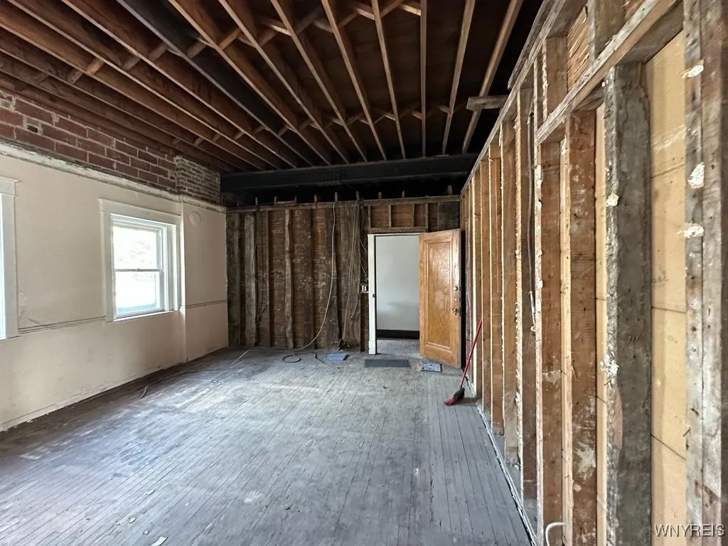 260 Plymouth Avenue, Buffalo, New York 14213, Buffalo, New York 14213, 6 Bedrooms Bedrooms, ,2 BathroomsBathrooms,Residential,For Sale,260 Plymouth Avenue, Buffalo, New York 14213,0,B1655224