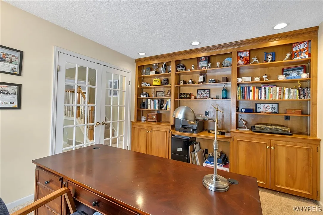 33 Vassar Drive, Amherst, New York 14068, Amherst, New York 14068, 4 Bedrooms Bedrooms, 9 Rooms Rooms,2 BathroomsBathrooms,Residential,Closed,33 Vassar Drive, Amherst, New York 14068,0,B1654674