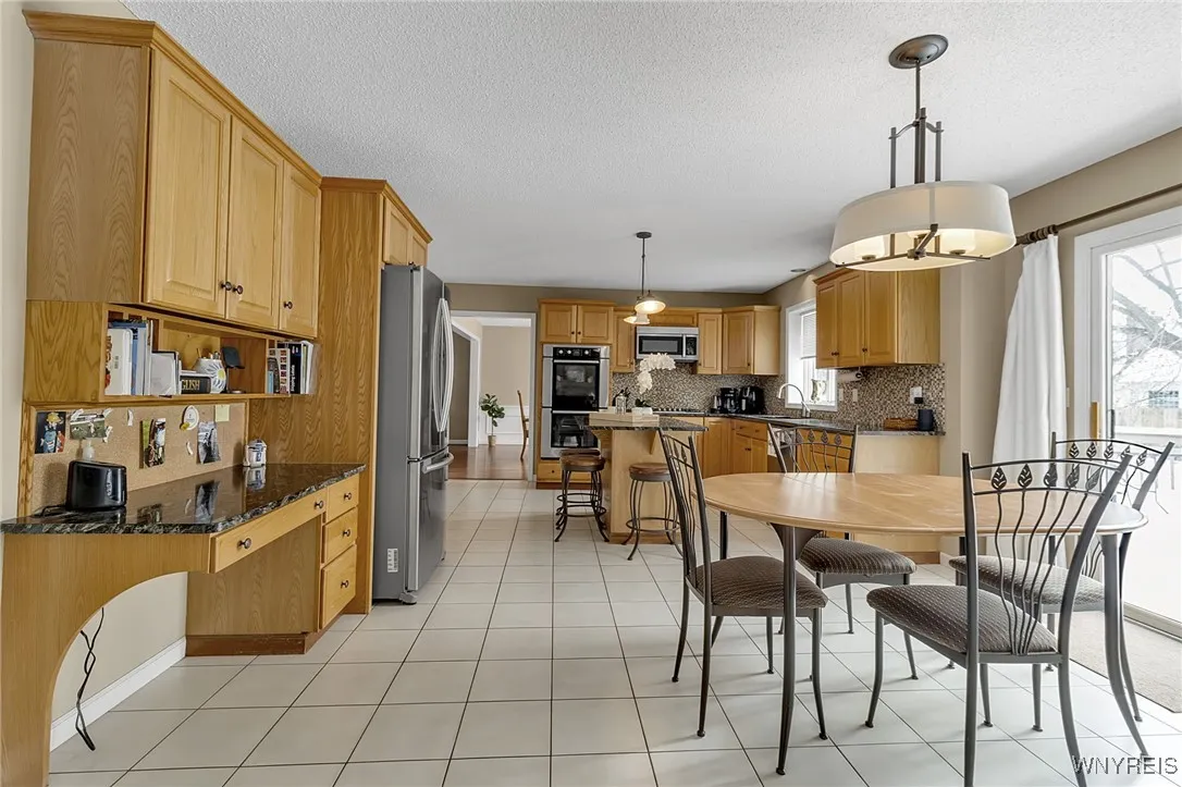 33 Vassar Drive, Amherst, New York 14068, Amherst, New York 14068, 4 Bedrooms Bedrooms, 9 Rooms Rooms,2 BathroomsBathrooms,Residential,Closed,33 Vassar Drive, Amherst, New York 14068,0,B1654674