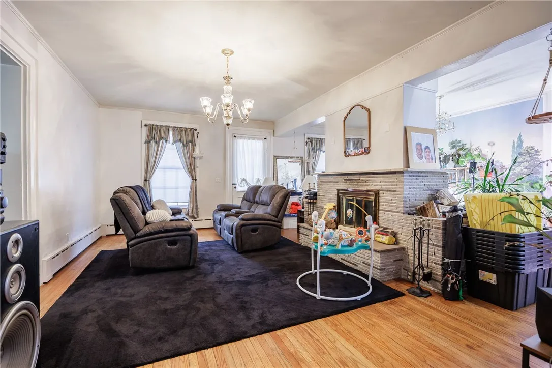 981 Latta Road 1, Greece, New York 14612, Greece, New York 14612, 4 Bedrooms Bedrooms, 6 Rooms Rooms,2 BathroomsBathrooms,Residential Lease,For Rent,981 Latta Road 1, Greece, New York 14612,0,R1655247