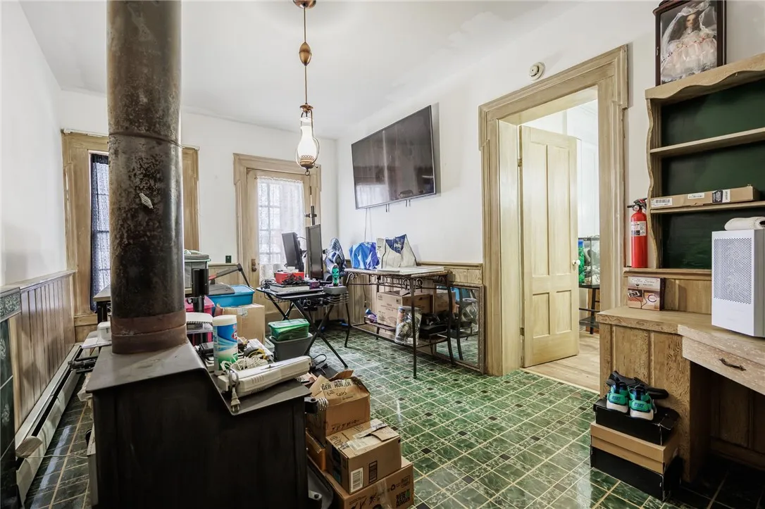 981 Latta Road 1, Greece, New York 14612, Greece, New York 14612, 4 Bedrooms Bedrooms, 6 Rooms Rooms,2 BathroomsBathrooms,Residential Lease,For Rent,981 Latta Road 1, Greece, New York 14612,0,R1655247