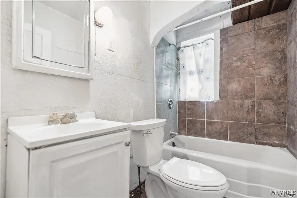 340 Rhode Island Street, Buffalo, New York 14213, Buffalo, New York 14213, ,Commercial Sale,For Sale,340 Rhode Island Street, Buffalo, New York 14213,0,B1655330