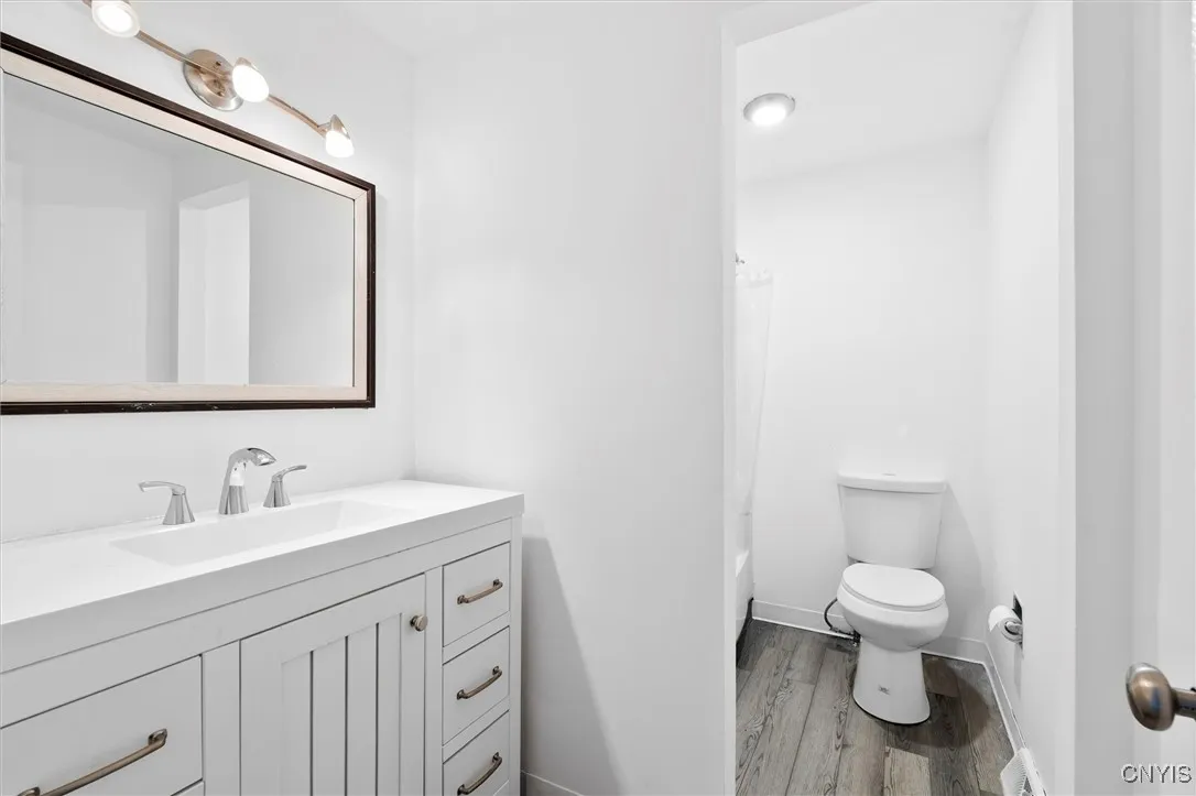 3754 Helios Court, Clay, New York 13027, Clay, New York 13027, 3 Bedrooms Bedrooms, 6 Rooms Rooms,1 BathroomBathrooms,Residential Lease,Closed,3754 Helios Court, Clay, New York 13027,0,S1655399