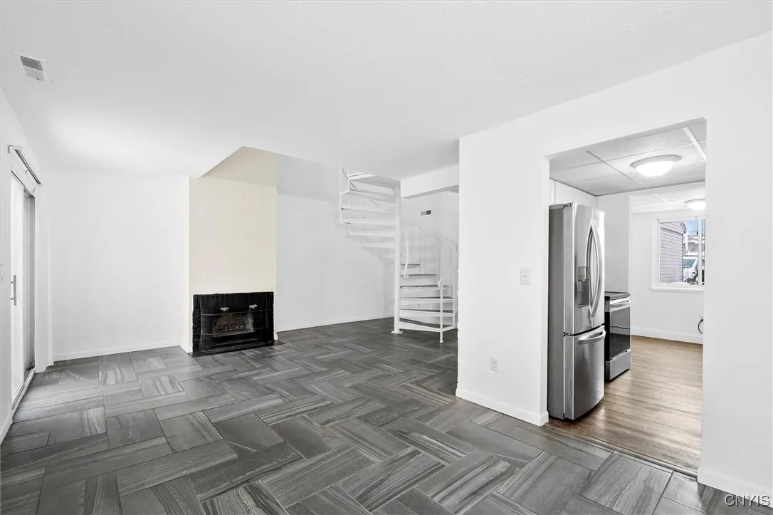 3754 Helios Court, Clay, New York 13027, Clay, New York 13027, 3 Bedrooms Bedrooms, 6 Rooms Rooms,1 BathroomBathrooms,Residential Lease,Closed,3754 Helios Court, Clay, New York 13027,0,S1655399