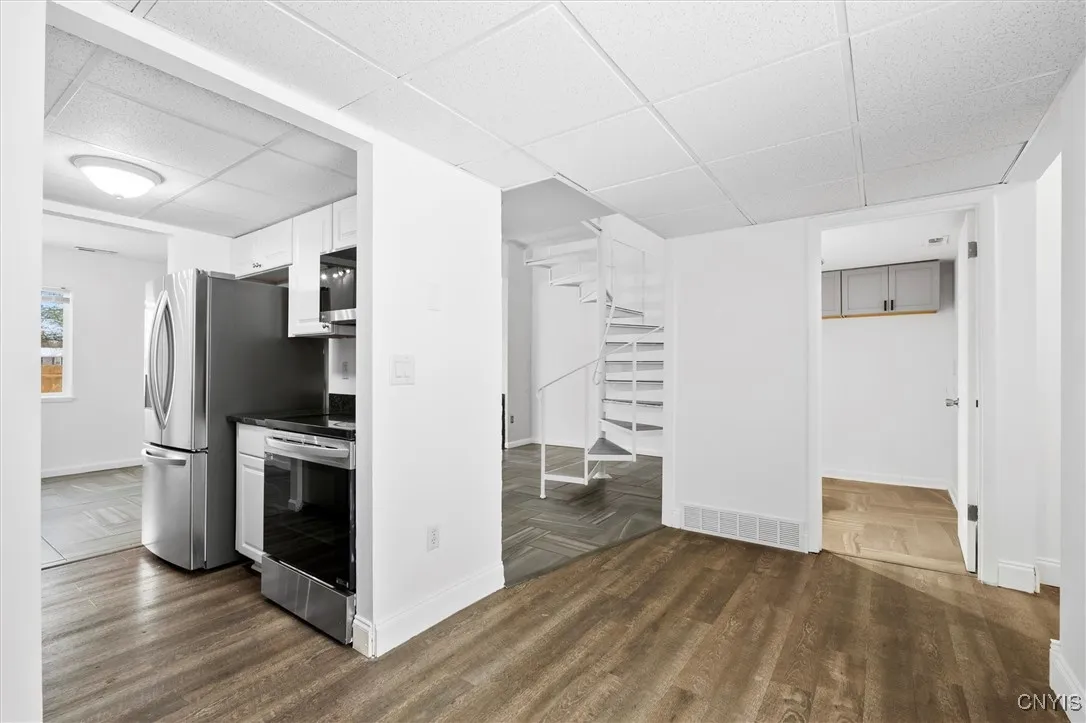 3754 Helios Court, Clay, New York 13027, Clay, New York 13027, 3 Bedrooms Bedrooms, 6 Rooms Rooms,1 BathroomBathrooms,Residential Lease,Closed,3754 Helios Court, Clay, New York 13027,0,S1655399