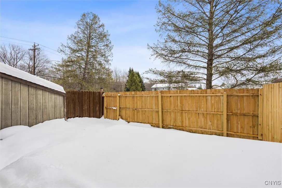 3754 Helios Court, Clay, New York 13027, Clay, New York 13027, 3 Bedrooms Bedrooms, 6 Rooms Rooms,1 BathroomBathrooms,Residential Lease,Closed,3754 Helios Court, Clay, New York 13027,0,S1655399