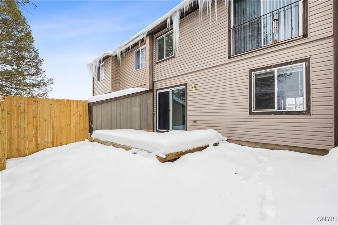 3754 Helios Court, Clay, New York 13027, Clay, New York 13027, 3 Bedrooms Bedrooms, 6 Rooms Rooms,1 BathroomBathrooms,Residential Lease,Closed,3754 Helios Court, Clay, New York 13027,0,S1655399