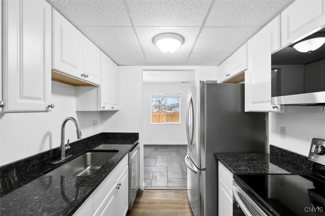 3754 Helios Court, Clay, New York 13027, Clay, New York 13027, 3 Bedrooms Bedrooms, 6 Rooms Rooms,1 BathroomBathrooms,Residential Lease,Closed,3754 Helios Court, Clay, New York 13027,0,S1655399