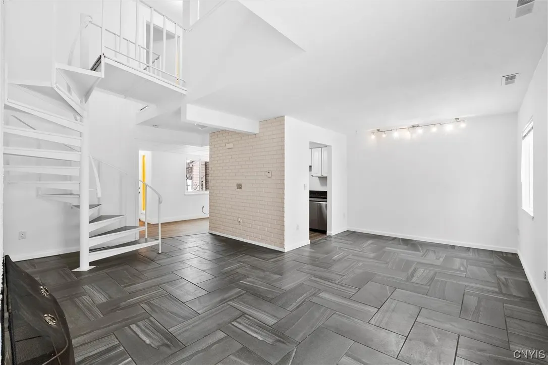 3754 Helios Court, Clay, New York 13027, Clay, New York 13027, 3 Bedrooms Bedrooms, 6 Rooms Rooms,1 BathroomBathrooms,Residential Lease,Closed,3754 Helios Court, Clay, New York 13027,0,S1655399