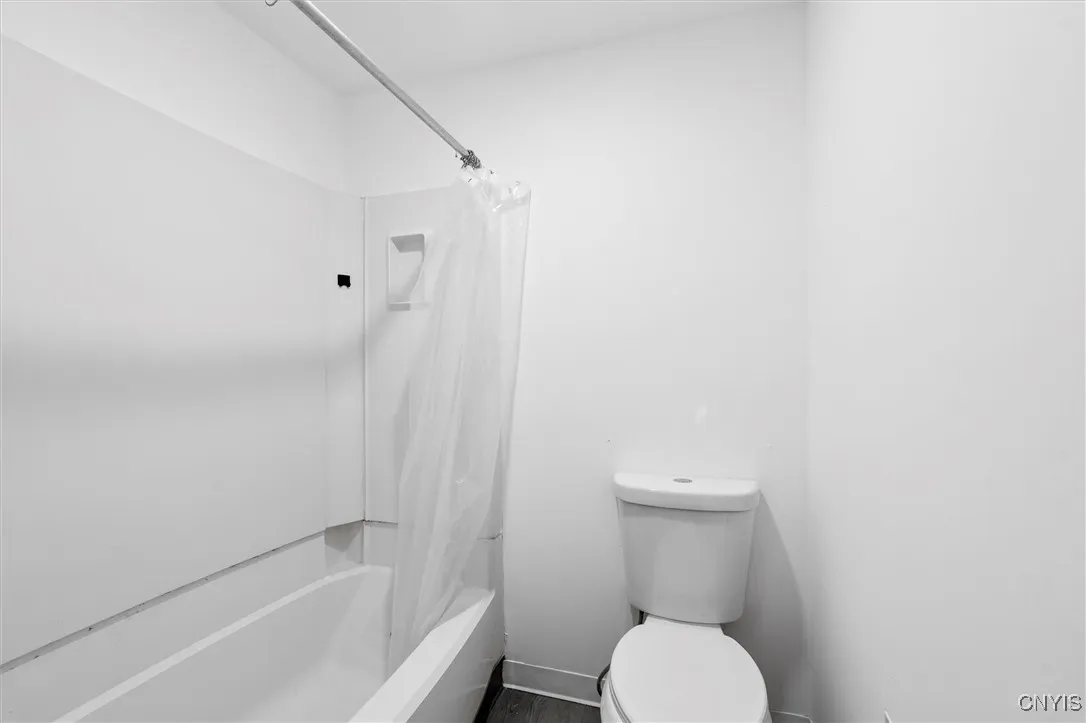 3754 Helios Court, Clay, New York 13027, Clay, New York 13027, 3 Bedrooms Bedrooms, 6 Rooms Rooms,1 BathroomBathrooms,Residential Lease,Closed,3754 Helios Court, Clay, New York 13027,0,S1655399