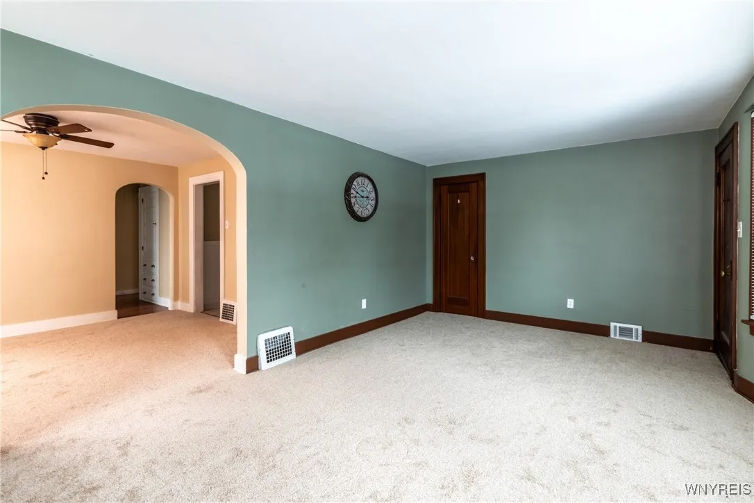189 Hamilton Drive 1, Amherst, New York 14226, Amherst, New York 14226, 2 Bedrooms Bedrooms, 7 Rooms Rooms,1 BathroomBathrooms,Residential Lease,Closed,189 Hamilton Drive 1, Amherst, New York 14226,0,B1655423