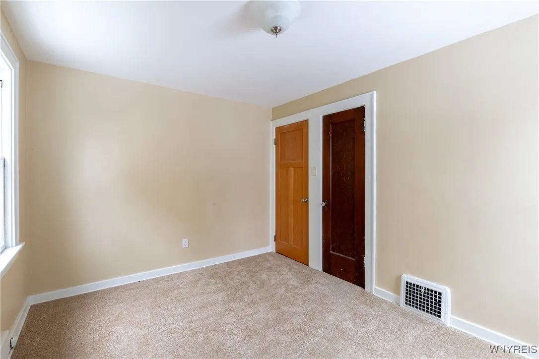189 Hamilton Drive 1, Amherst, New York 14226, Amherst, New York 14226, 2 Bedrooms Bedrooms, 7 Rooms Rooms,1 BathroomBathrooms,Residential Lease,Closed,189 Hamilton Drive 1, Amherst, New York 14226,0,B1655423