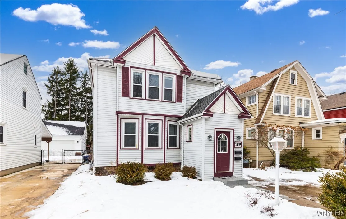 189 Hamilton Drive 1, Amherst, New York 14226, Amherst, New York 14226, 2 Bedrooms Bedrooms, 7 Rooms Rooms,1 BathroomBathrooms,Residential Lease,For Rent,189 Hamilton Drive 1, Amherst, New York 14226,0,B1655423