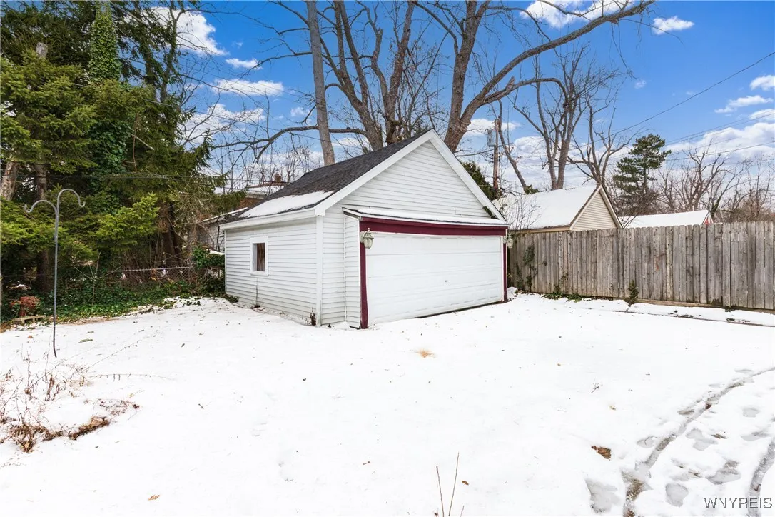 189 Hamilton Drive 1, Amherst, New York 14226, Amherst, New York 14226, 2 Bedrooms Bedrooms, 7 Rooms Rooms,1 BathroomBathrooms,Residential Lease,Closed,189 Hamilton Drive 1, Amherst, New York 14226,0,B1655423